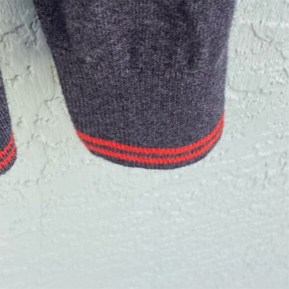 Old Navy Women's XL Tall Gray Sweater Heart Detail Scoop Neck Pullover - Picture 4 of 8